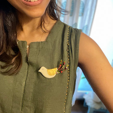 Lil kuruvi Gold Brooch