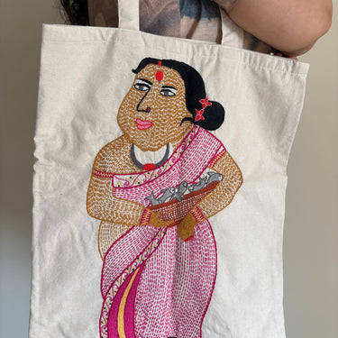 Laal Bindi Sundari Tote