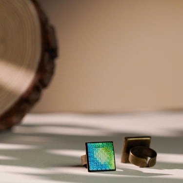 NEELAVENI "sikku pulli kolam"Abstract rings - Kala Curry