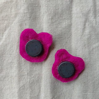 Riveting Ribbiter Frog Magnet - Kala Curry