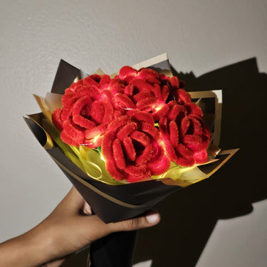 Rose with fairy light bouquet - Kala Curry
